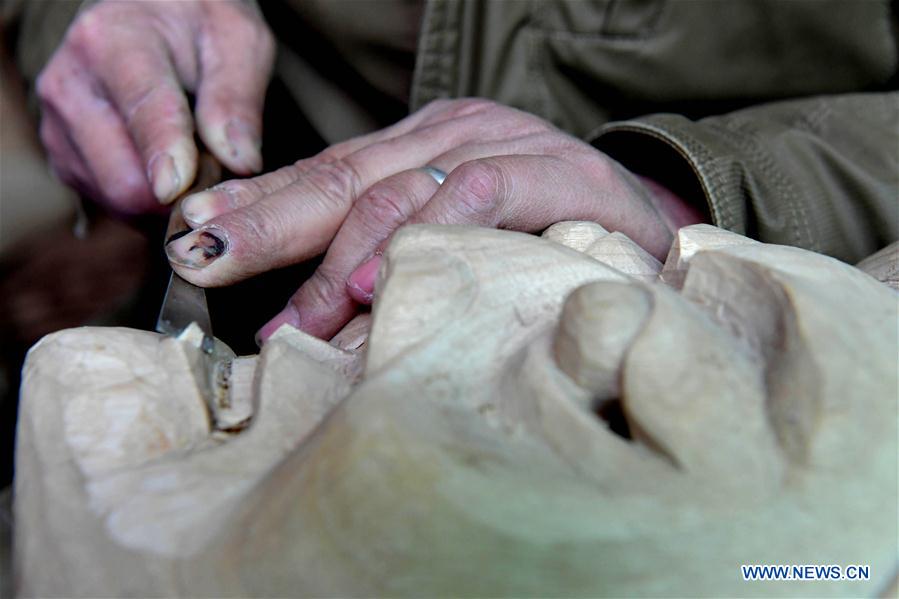 CHINA-JIANGXI-NUO OPERA-MASK MAKER(CN)