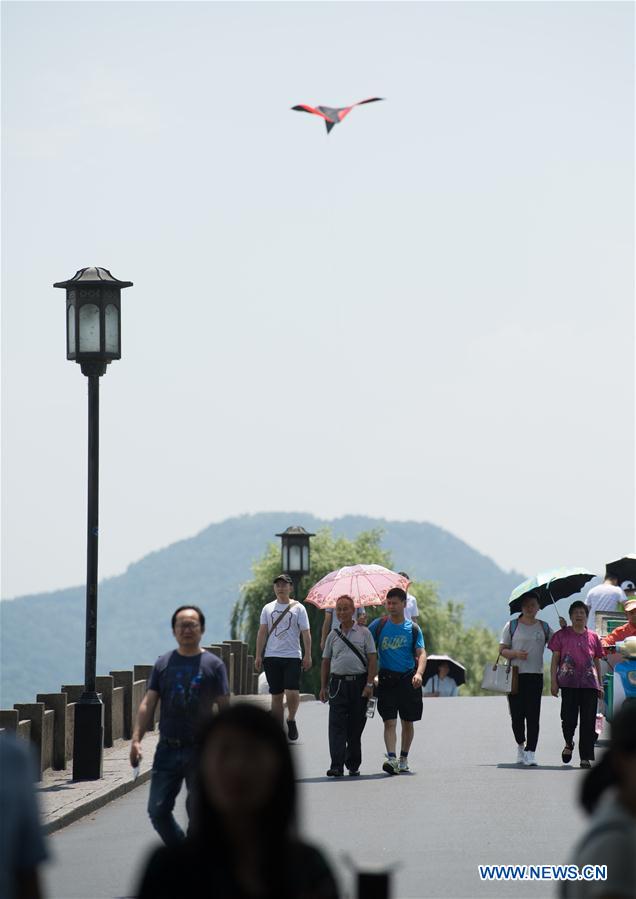 CHINA-HANGZHOU-HEAT WAVE (CN)