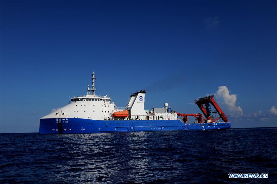 CHINA-SOUTH CHINA SEA-DEEP SEA WARRIOR-ELDER ACADEMICIAN-DIVE (CN)