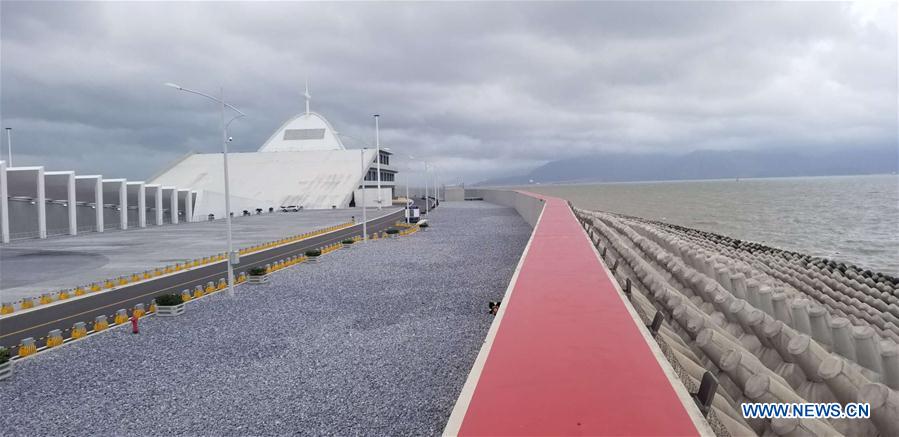 CHINA-ZHUHAI-TYPHOON-BRIDGE (CN)