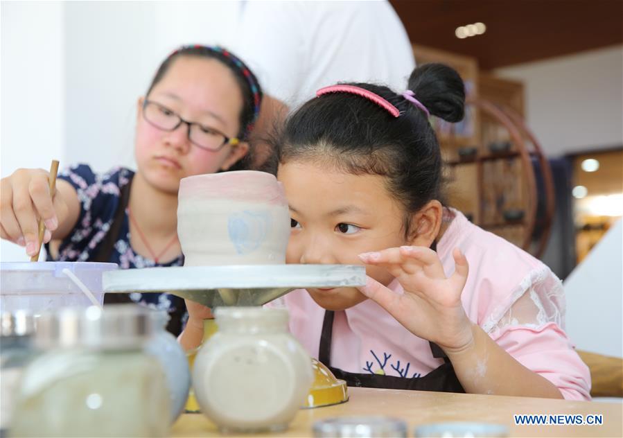 #CHINA-JIANGSU-CERAMICS MAKING-CHILDREN (CN)