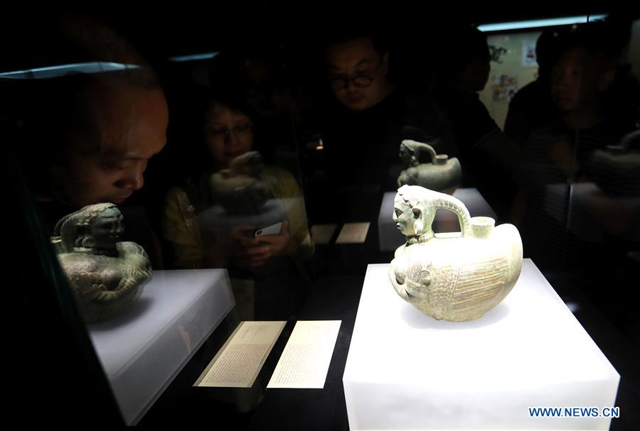 (CDAC)CHINA-BEIJING-EXHIBITION OF AFGHAN NATIONAL TREASURES (CN)