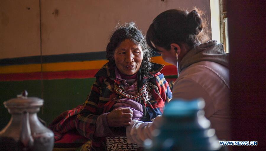 CHINA-TIBET-NGARI-VILLAGE DOCTOR (CN)