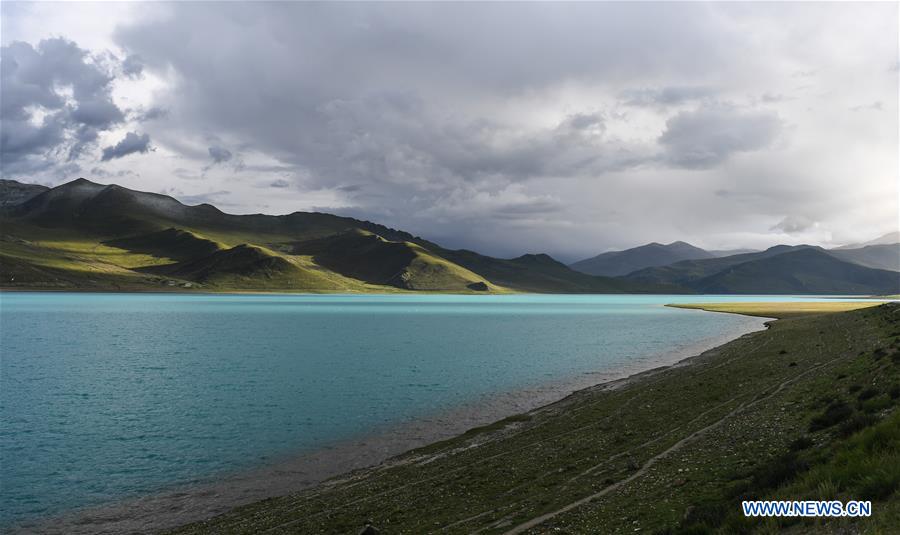 CHINA-TIBET-YAMZBOG YUMCO LAKE-SCENERY (CN)