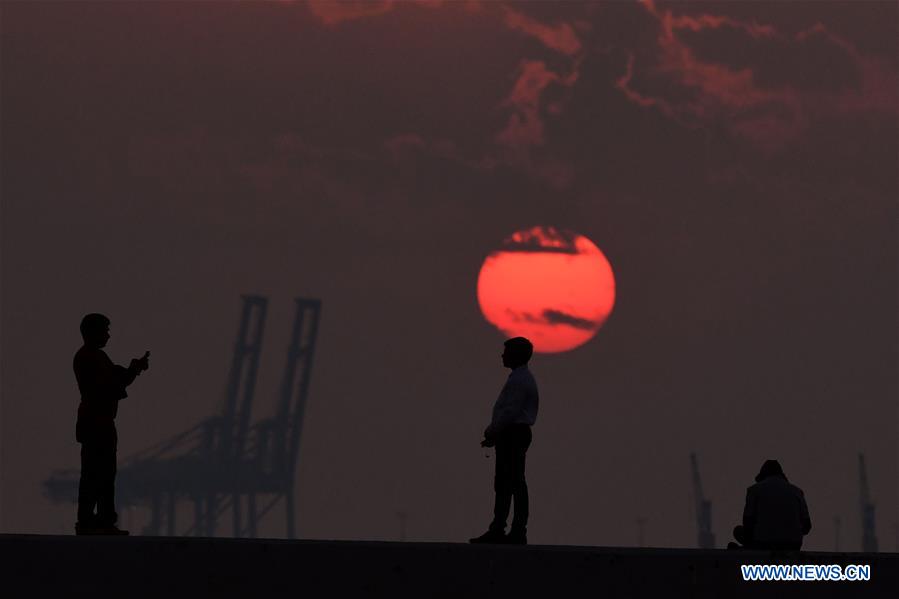 KUWAIT-KUWAIT CITY-SUNSET