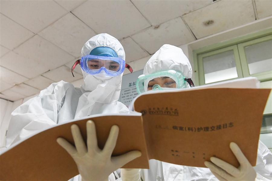 (FOCUS) CHINA-HUNAN-MALE NURSE-NOVEL CORONAVIRUS-EPIDEMIC (CN)